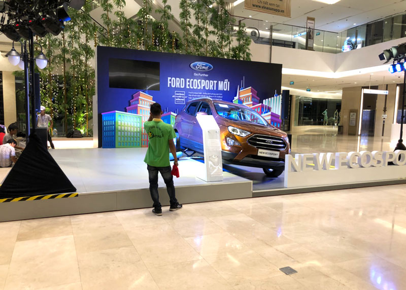 Thi công gian hàng Ford Ecosport